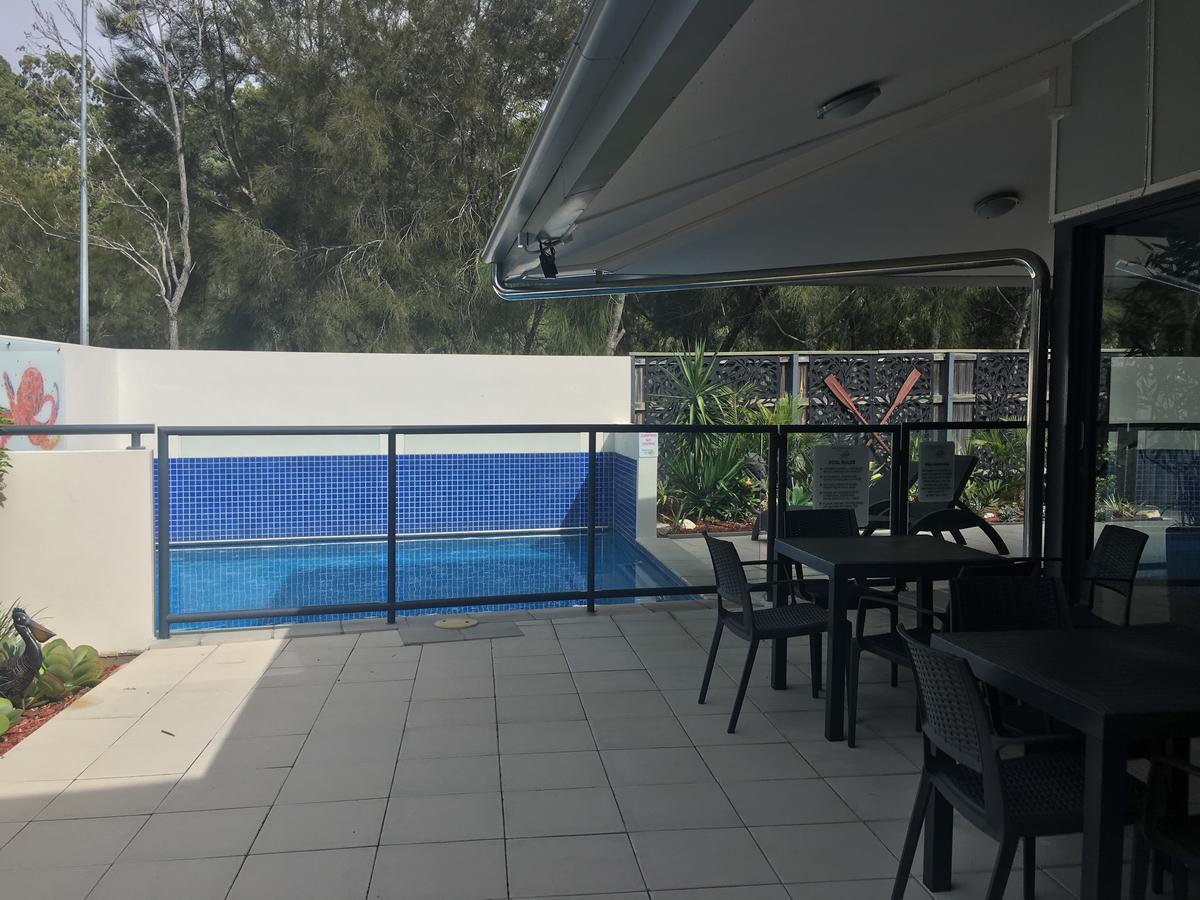 Manly Marina Cove Motel Брисбен Экстерьер фото