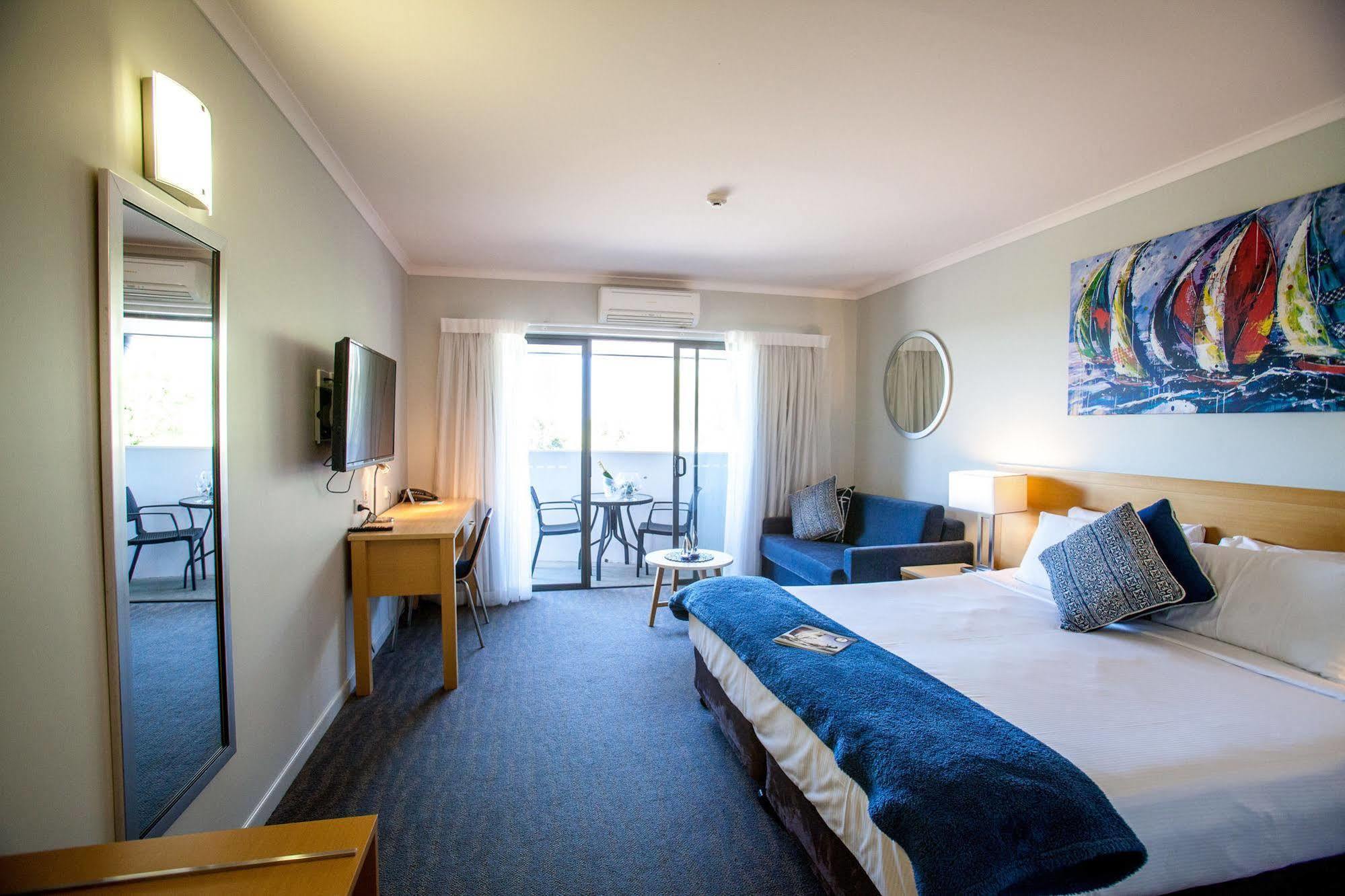 Manly Marina Cove Motel Брисбен Экстерьер фото