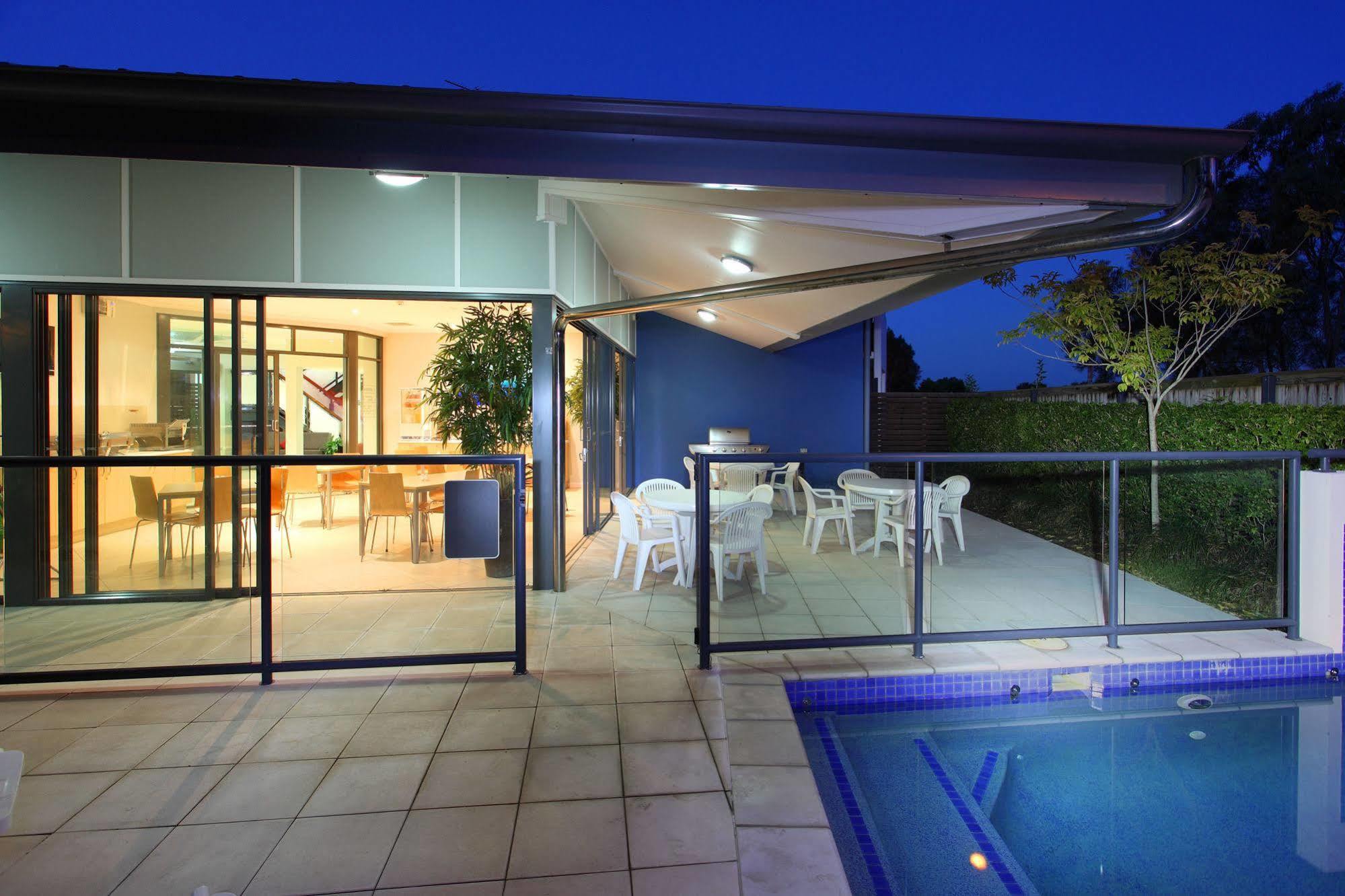 Manly Marina Cove Motel Брисбен Экстерьер фото